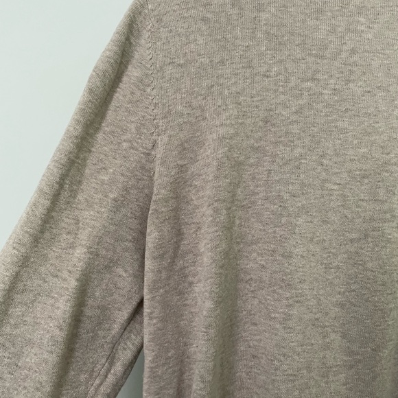 H&M turtle neck sweater - Picture 2 of 4